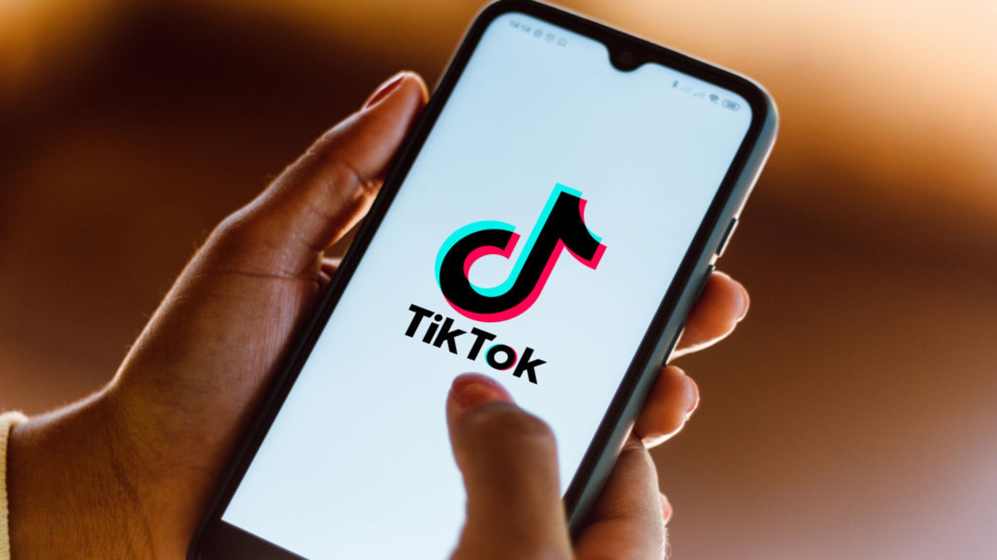 TikTok Marketing: How To Grow Your Fan Base on TikTok in 2025