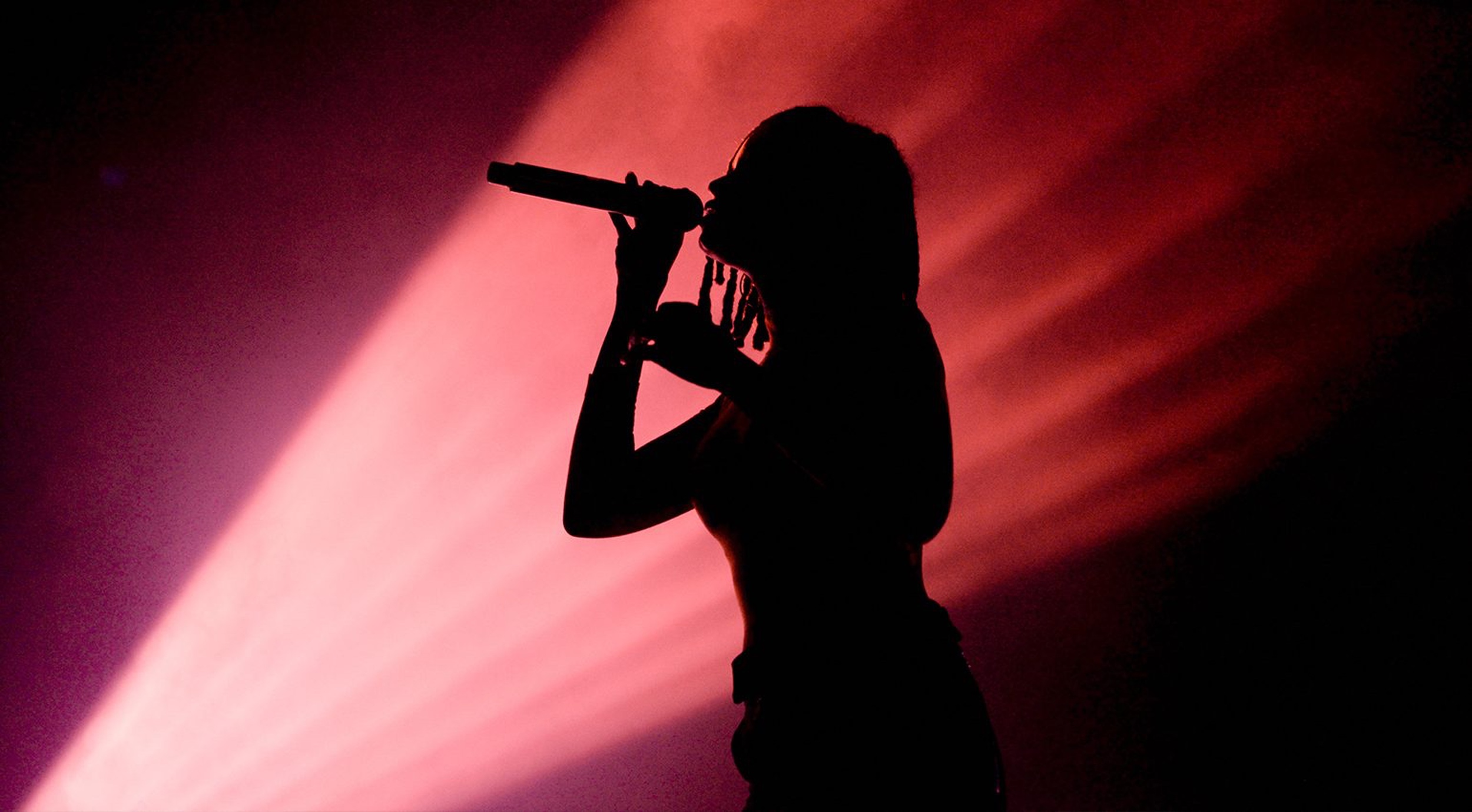get your first 1000 fans as a musician building a loyal audience online