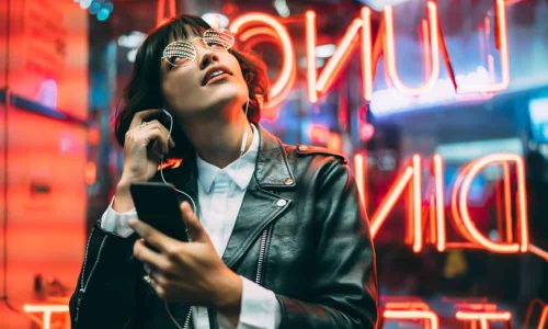 Artist recording for podcasts and interviews to grow music audience