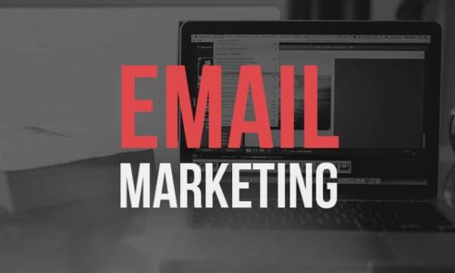 Musician using email marketing to connect with fans