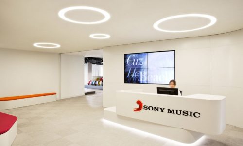 sony-music-headquarters-office-design-1-700x467-1